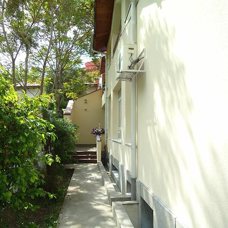 Central Villa Букурещ Екстериор снимка