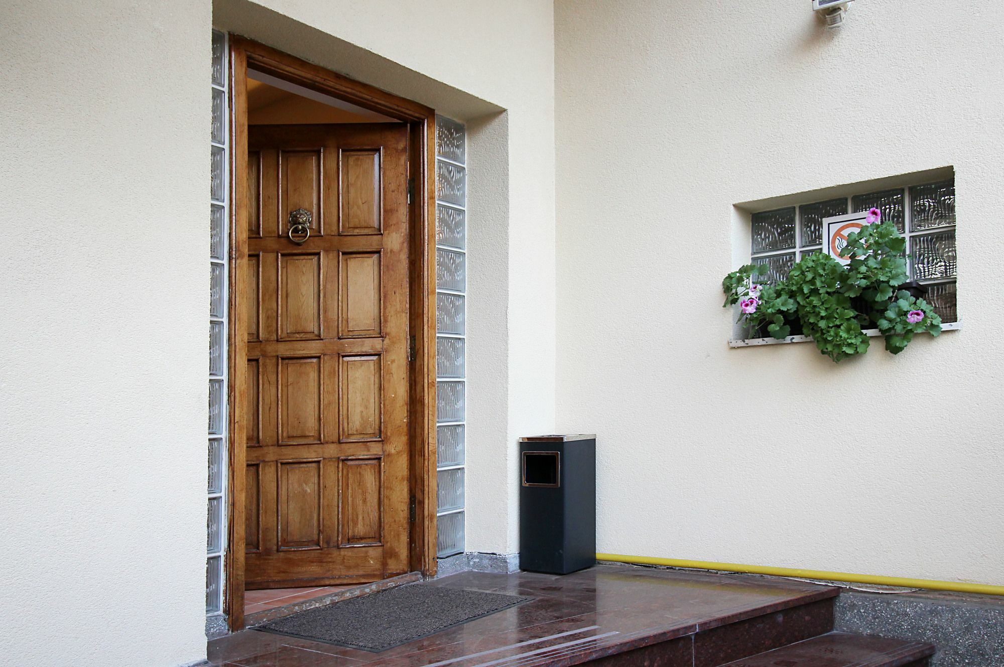 Central Villa Букурещ Екстериор снимка